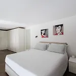Urban House - Loft Navigli Restyled! Milano