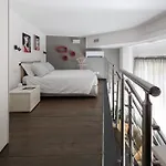 Urban House - Loft Navigli Restyled! Lägenhet *
