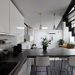 Urban House - Loft Navigli Restyled! Milano
